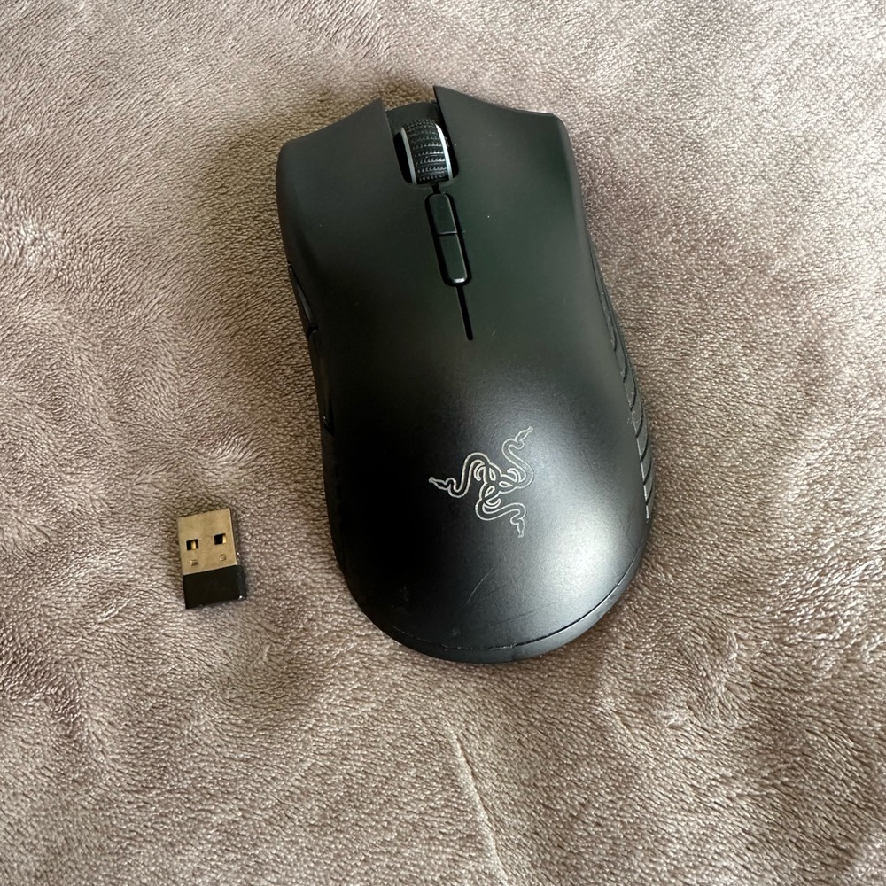 RC30-027101 Razer MAMBA Wireless Optical Gaming Mouse - RZ01-027101